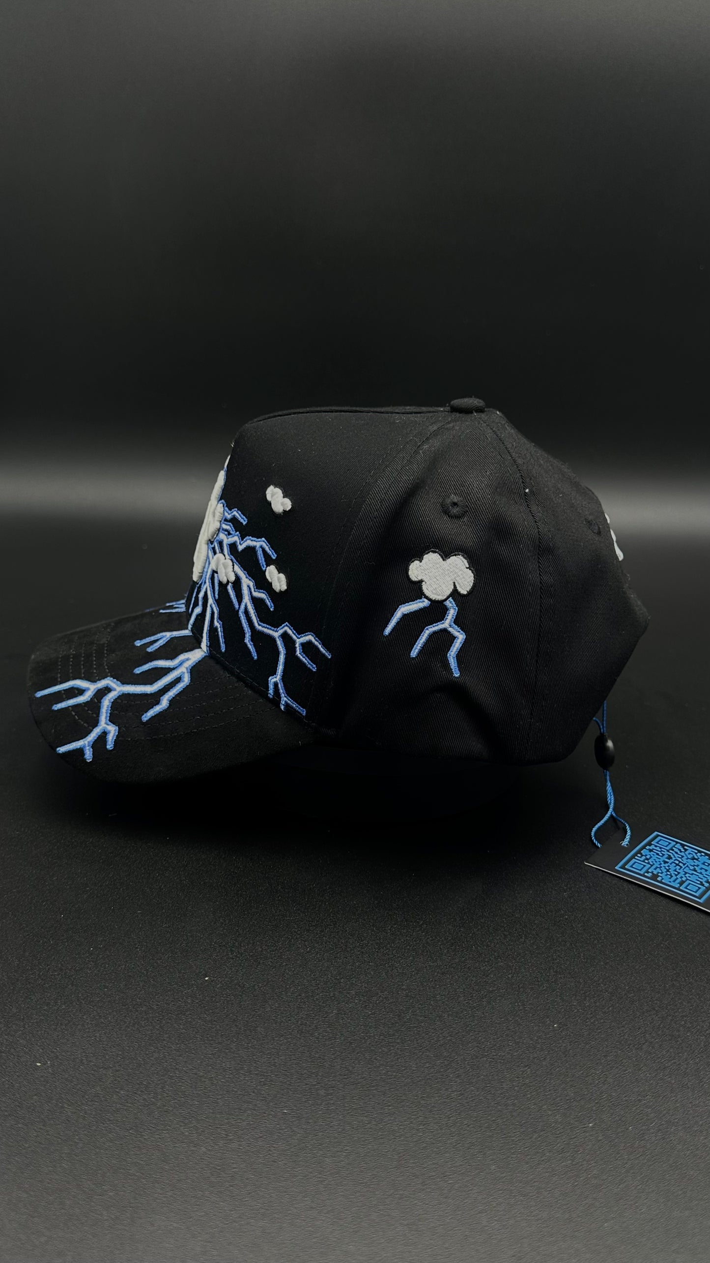 Gorra 31 Hats LA clouds electric