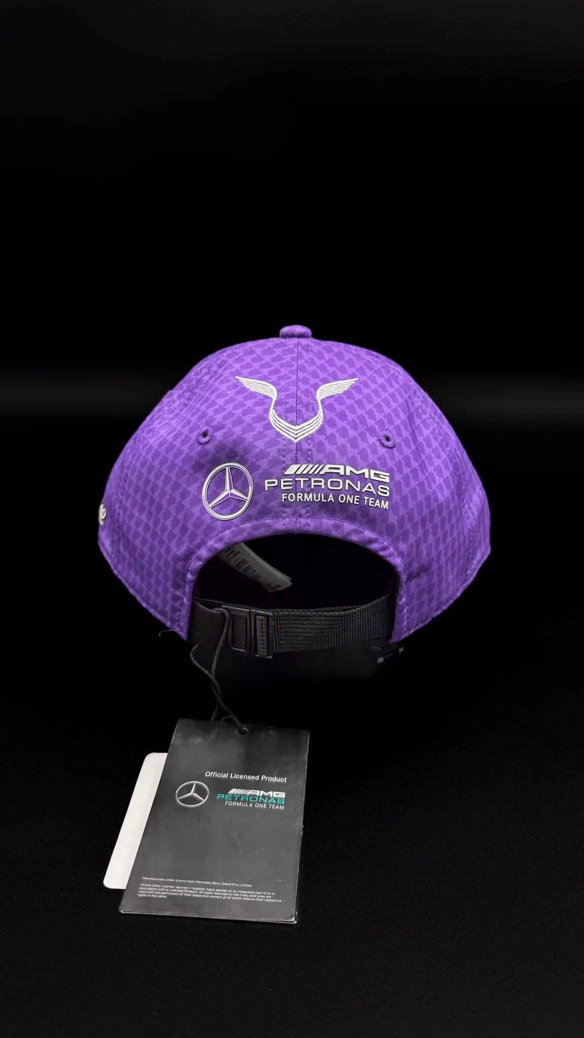 Gorra Mercedes Benz Morada
