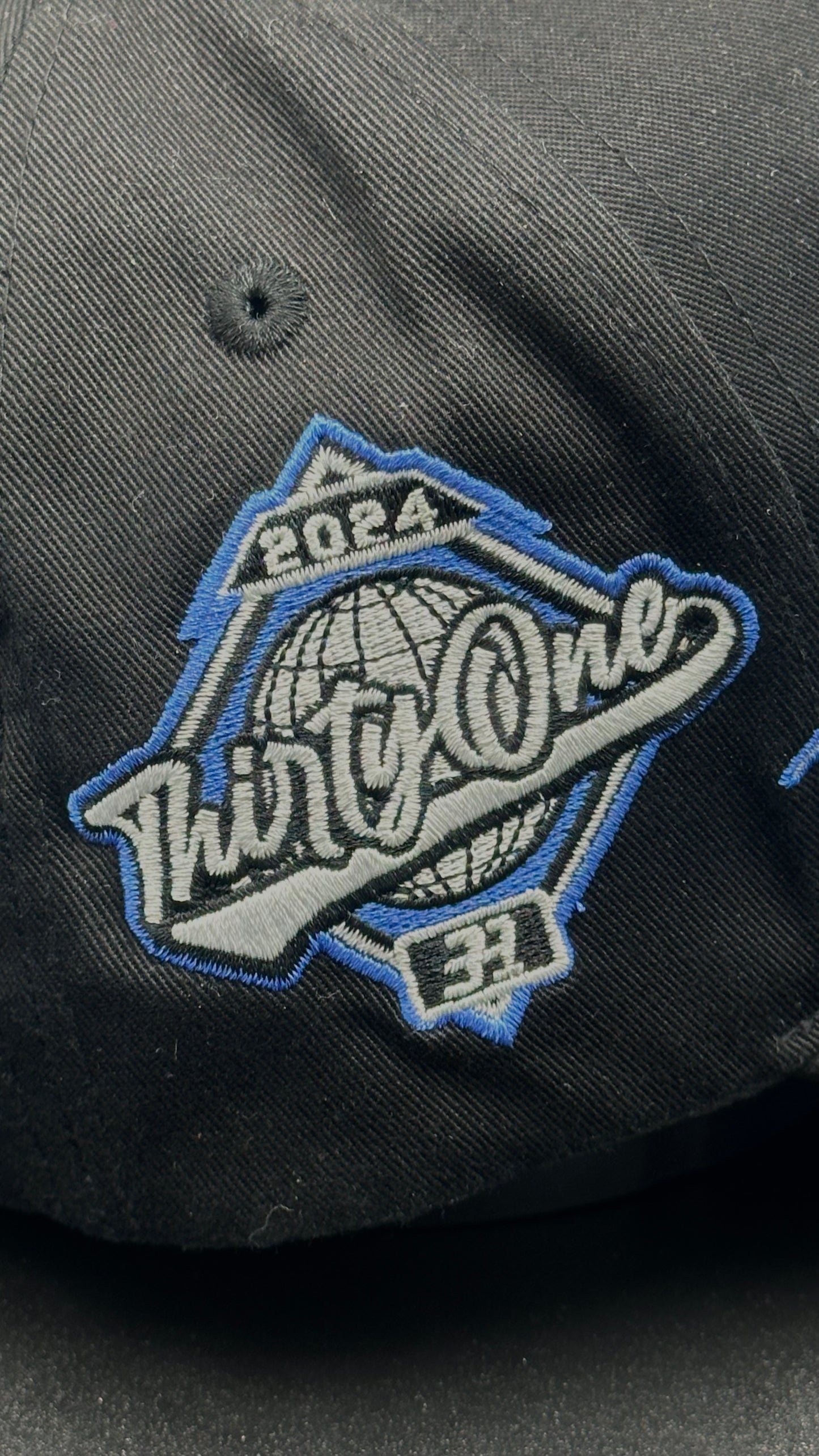 Gorra  31 Hats LA clouds electric