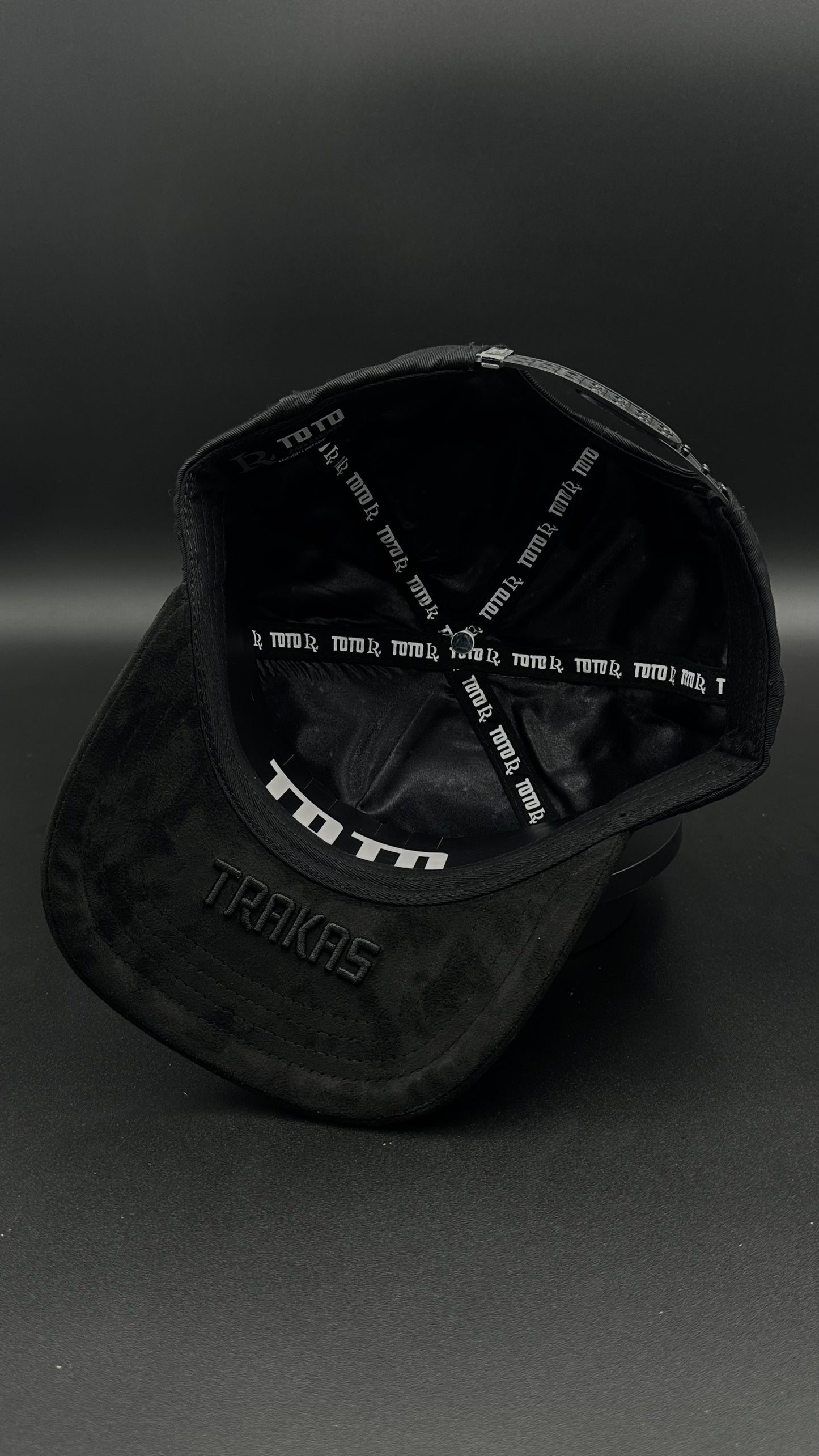 Gorra TOTO X Luis R