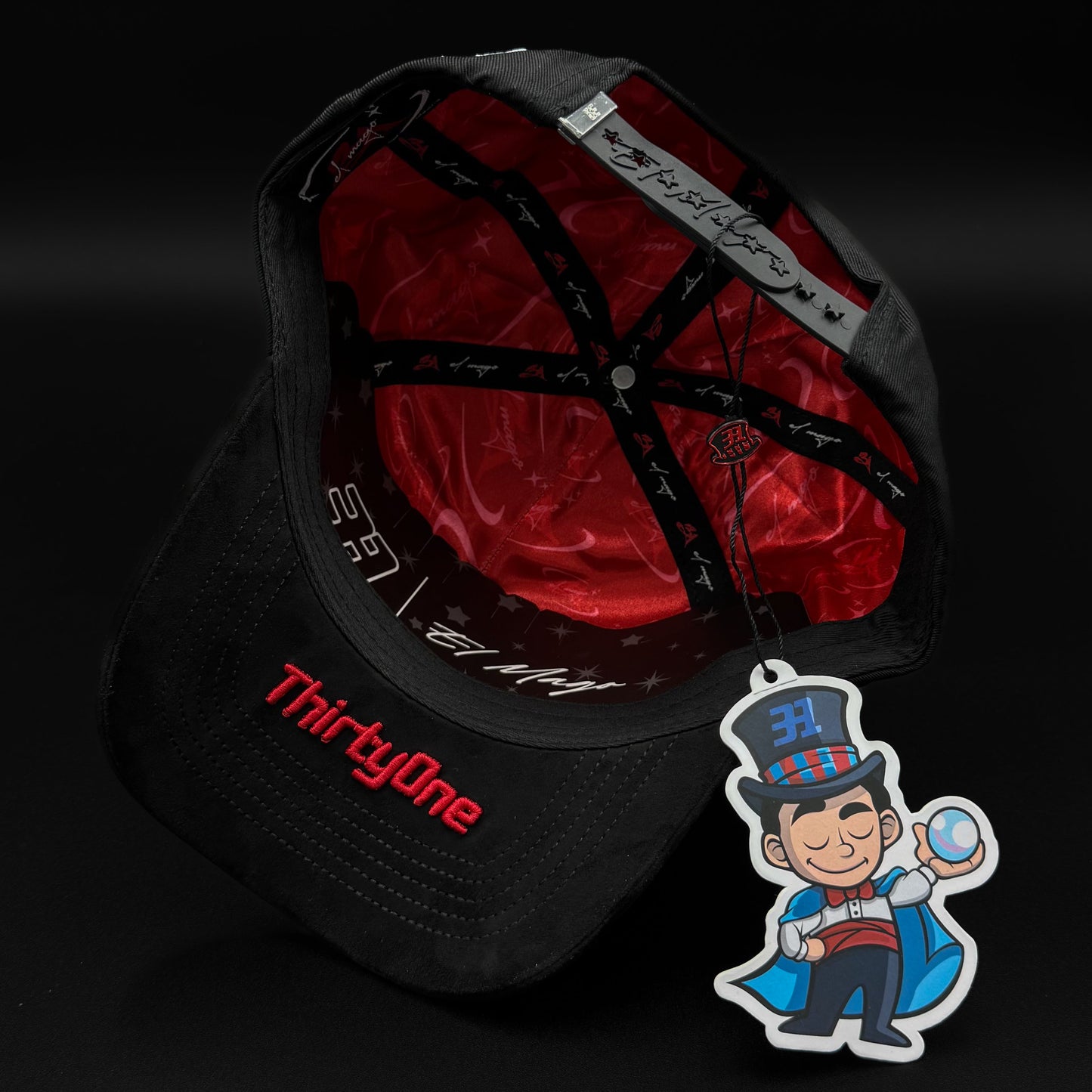 31 Hats Mago Roja